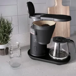 Electrolux Kahvi Ja Tee-Kahvinkeitin Explore 7 E7Cm1-2Gb
