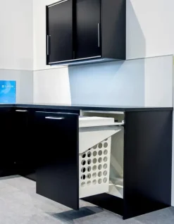 Mewe Säilytyskalusteet-Ulosvedettava Pyykkikori