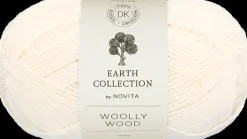 Outlet Woolly Wood 100G 010 Luonnonvalkoinen Käsityötarvikkeet