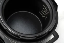 OBH Nordica Kypsentäminen-Turbo Cuisine Multicooker 4,8L Qk7548S0