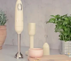 Smeg Ruoanvalmistuskoneet-Sauvasekoitinsetti, Kermanvalkoinen